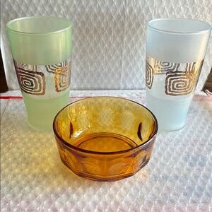 Arcoroc France Amber Thumbprint Bowl W/MCM Glasses